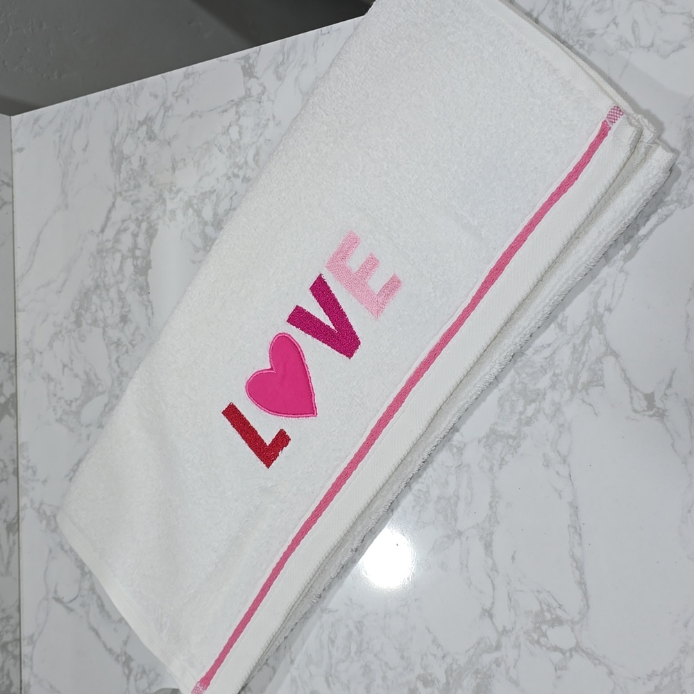 Valentine's Day Hand & Guest Towels-Love - Picture 7 of 12